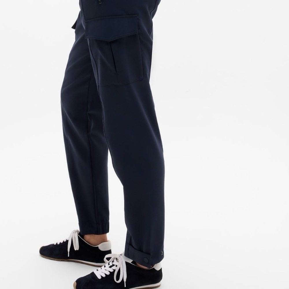 Athleta Endless High Rise Cargo Pant 10 Reg. - Picture 2 of 8
